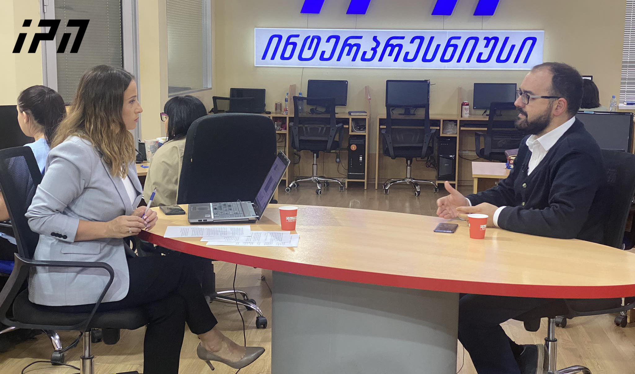 გრიგოლ გეგელია - იმდენად „უხერხულში“ ჩააყენა სალომე ზურაბიშვილმა მაკრონი და შტაინმაიერი, რომ უმაღლესი კალიბრის დახვედრა მოუწყვეს - ჩავიდეს მდინარაძე ბერლინში და ვნახოთ, ვინ დახვდება და ვინმე შეხვდება თუ არა