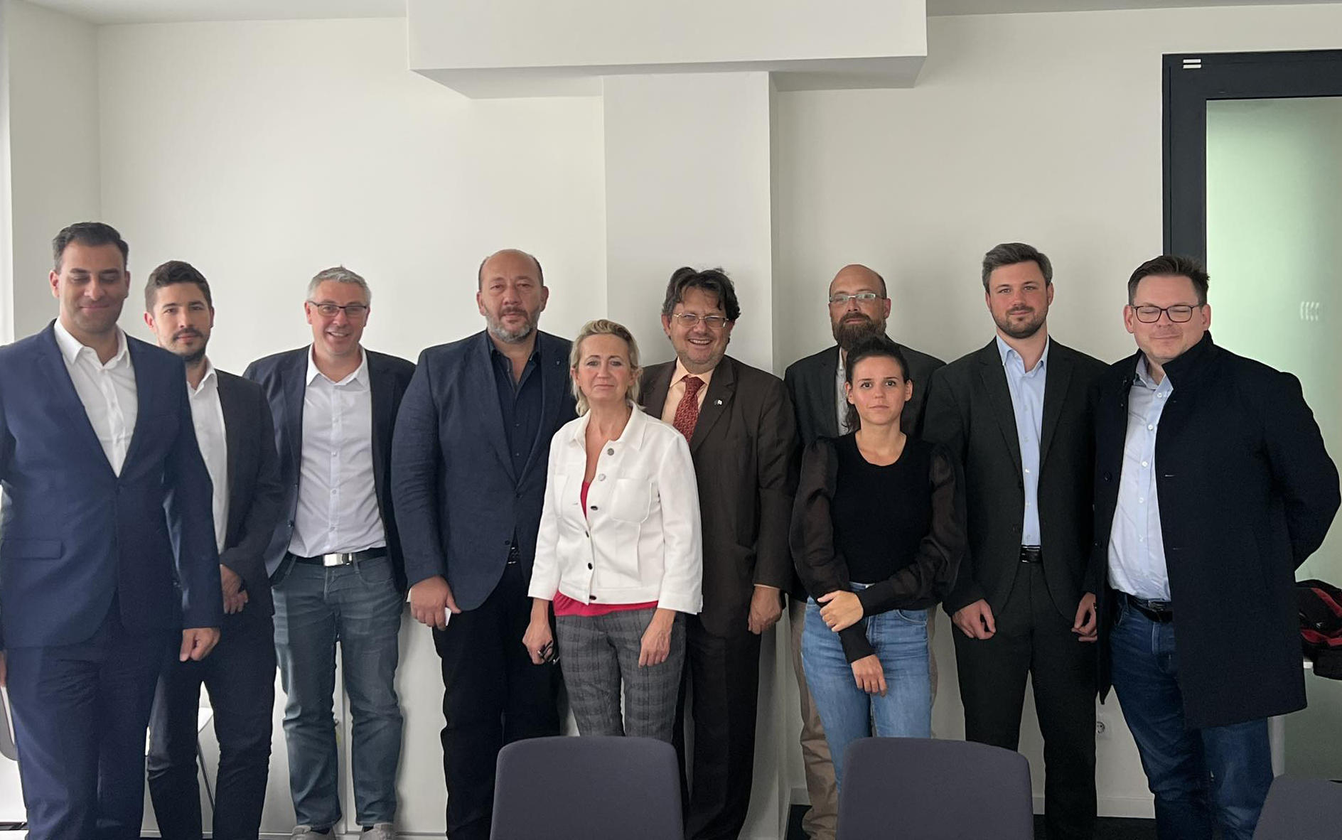 ირაკლი პეტრიაშვილი ავსტრიის საგარეო საქმეთა სამინისტროს, ტექნოლოგიური ინსტიტუტისა და ავსტრიის თავდაცვის სამინისტროს წარმომადგენლებს შეხვდა