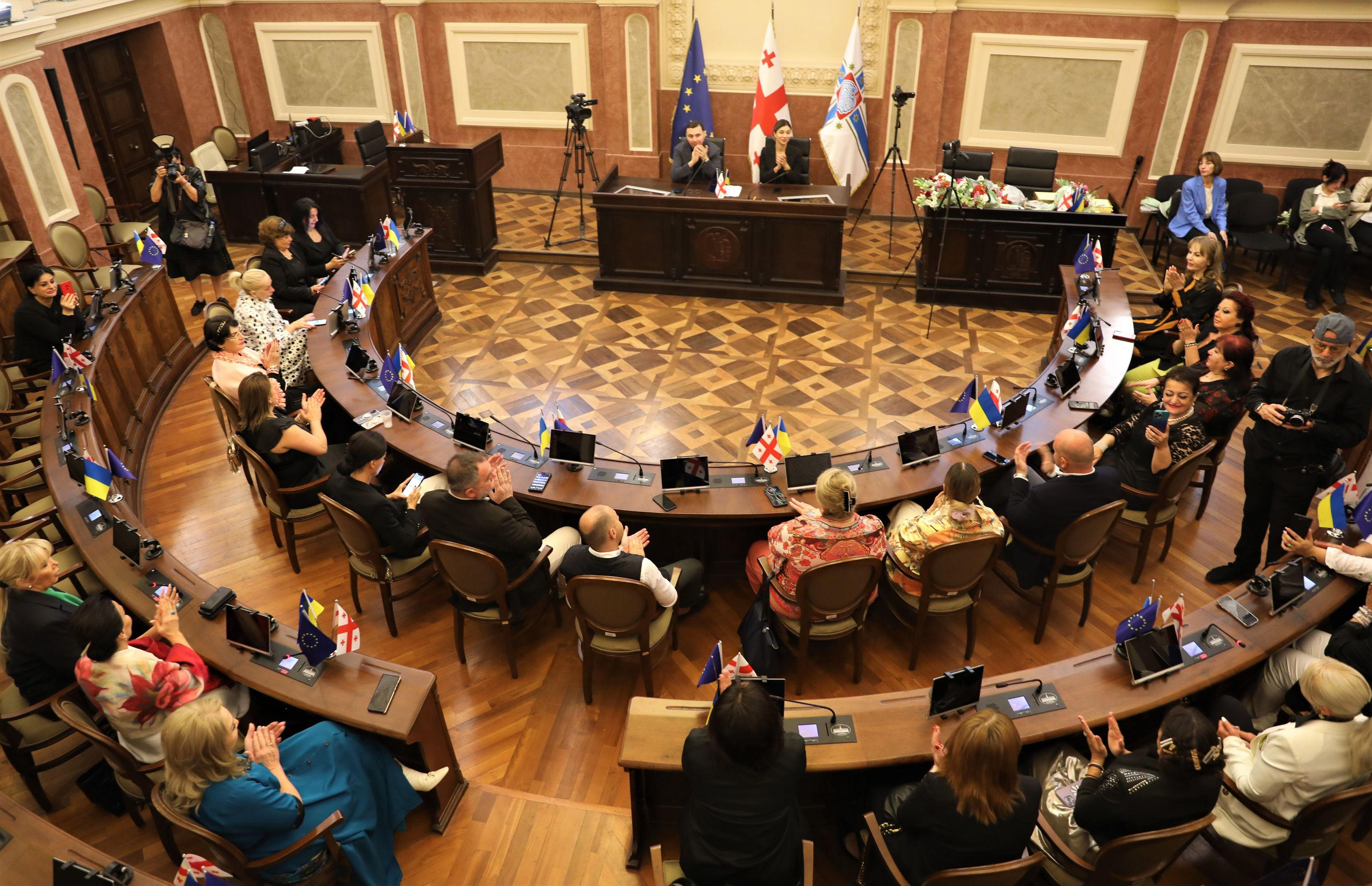 თბილისის საკრებულოს ინფორმაციით, წარმატებულ ემიგრანტებთან შეხვედრა გაიმართა