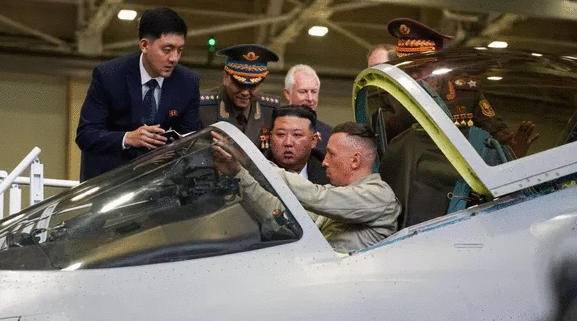 კიმ ჩენ ინმა რუსეთში საავიაციო ქარხანა მოინახულა