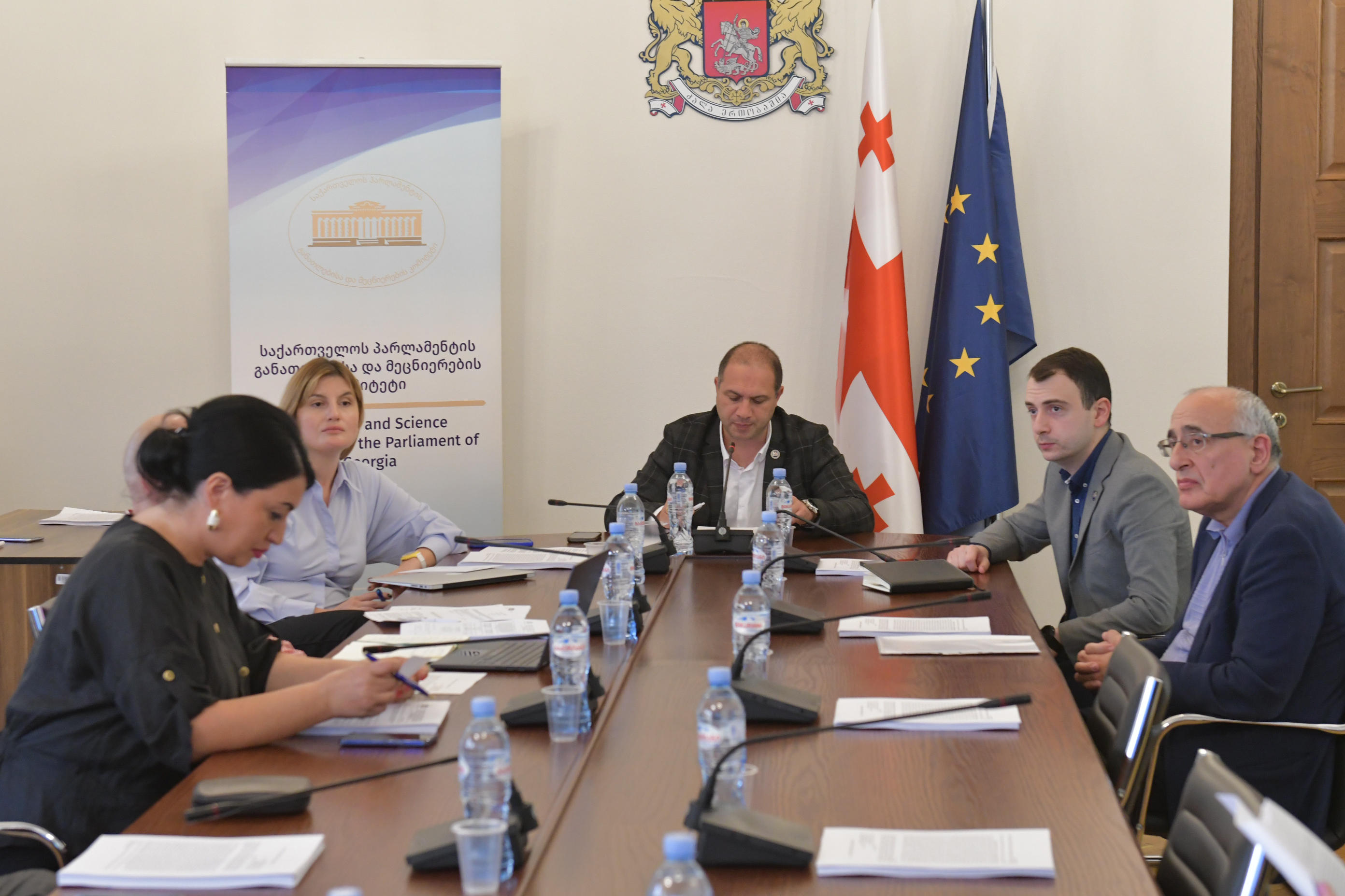 პარლამენტის განათლებისა და მეცნიერების კომიტეტმა მასწავლებელთა პროფესიული განვითარების ეროვნული ცენტრის საქმიანობის ანგარიში მოისმინა