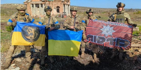 ვოლოდიმირ ზელენსკი კლეშჩეევკას გათავისუფლებაზე - მადლობას ვუხდი ყველას, ვინც ნაბიჯ-ნაბიჯ უბრუნებს უკრაინას იმას, რაც მას ეკუთვნის - კლეშჩეევკა! ყოჩაღ!