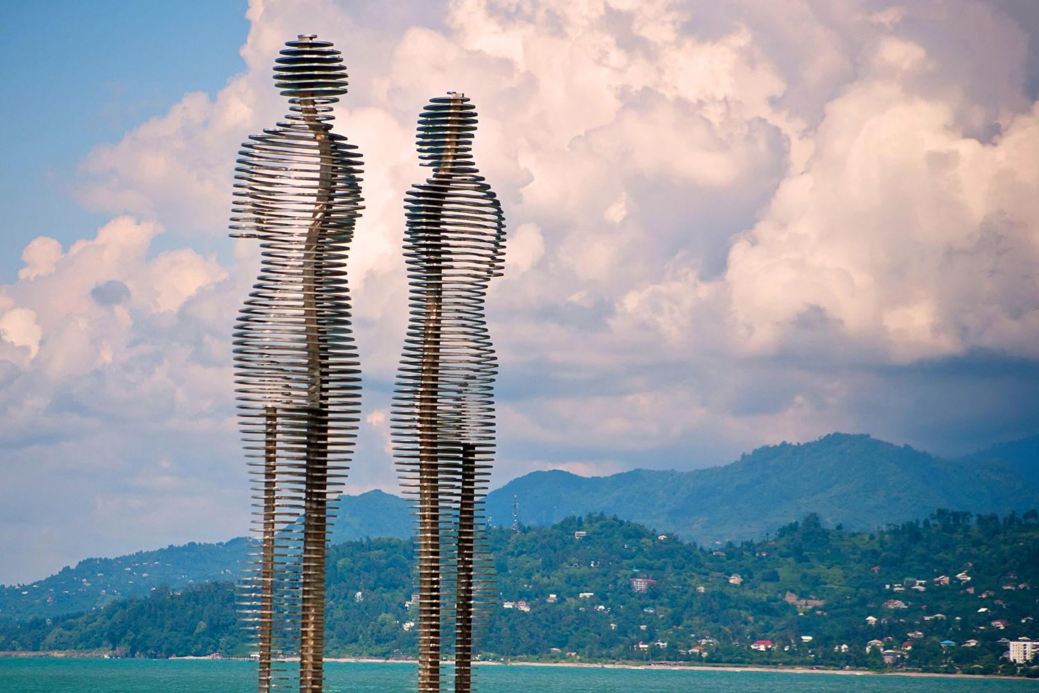 საქართველოში სუროგაციის კანონი იცვლება. სახელმძღვანელო მათთვის, ვისაც წარმოქმნილ სირთულეებთან გამკლავება სურს