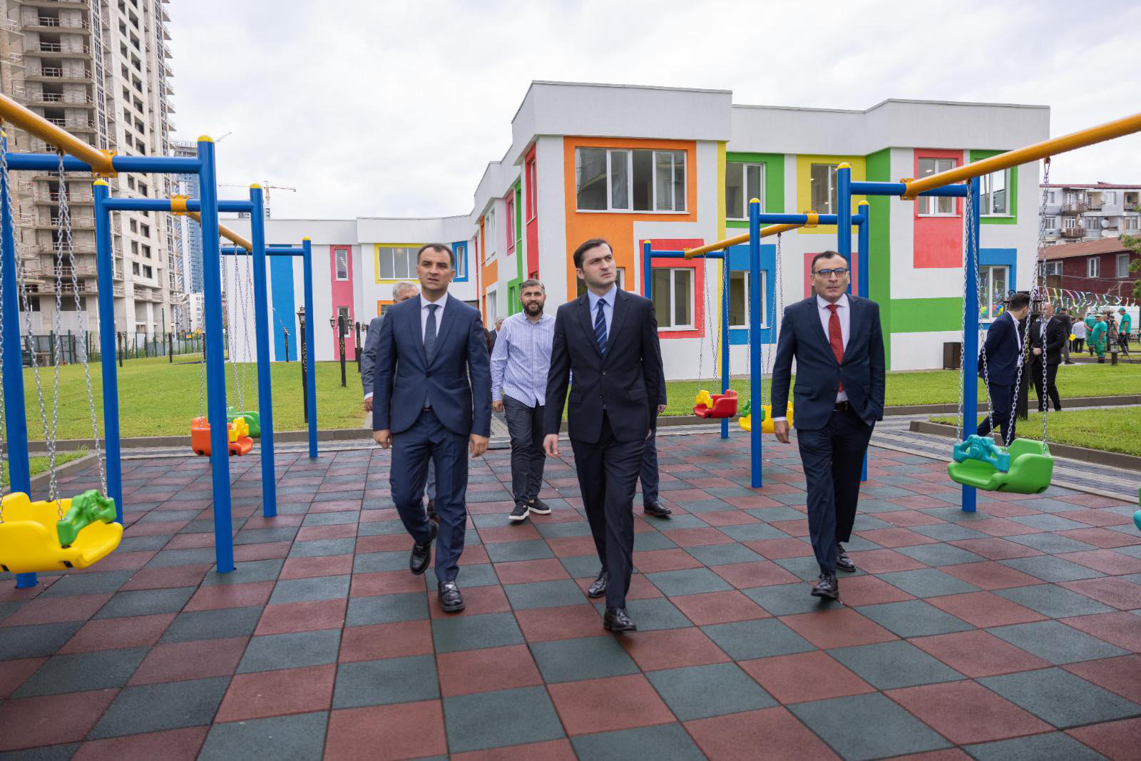 ბათუმში, სამი ახლად აშენებული საბავშვო ბაღი გაიხსნა