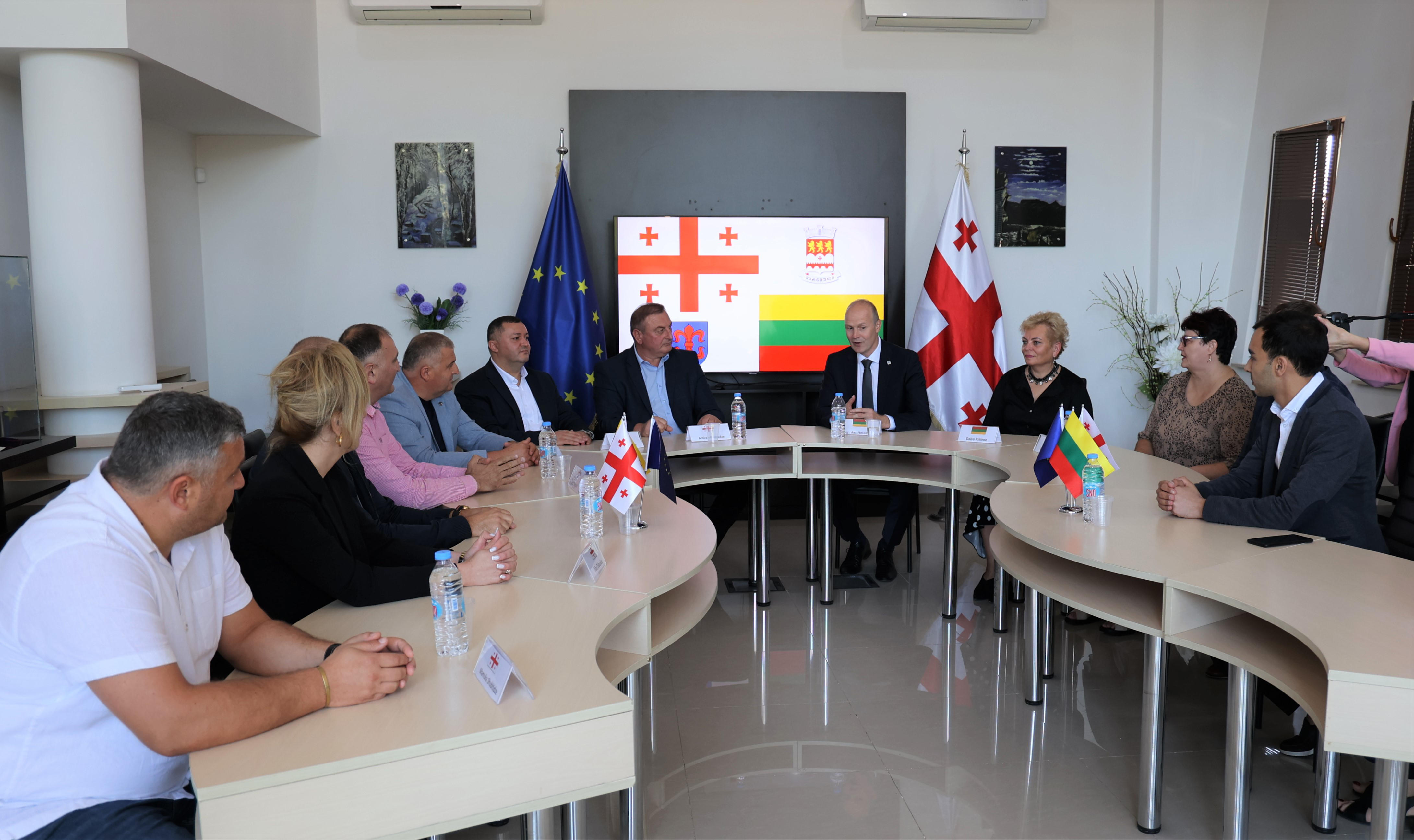 მარნეულში ლიეტუვის ქალაქ ვილკავიშკისიდან დელეგაცია იმყოფებოდა