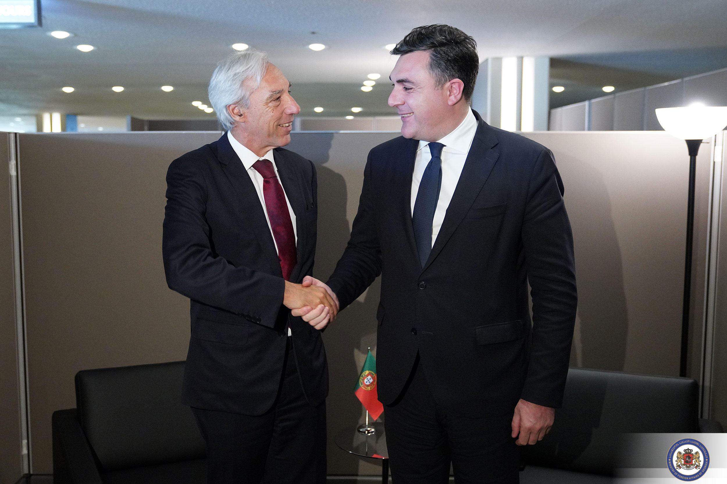 ილია დარჩიაშვილმა პორტუგალიის საგარეო საქმეთა მინისტრთან ჟოაო გომეშ კრავინიოსთან შეხვედრა გამართა