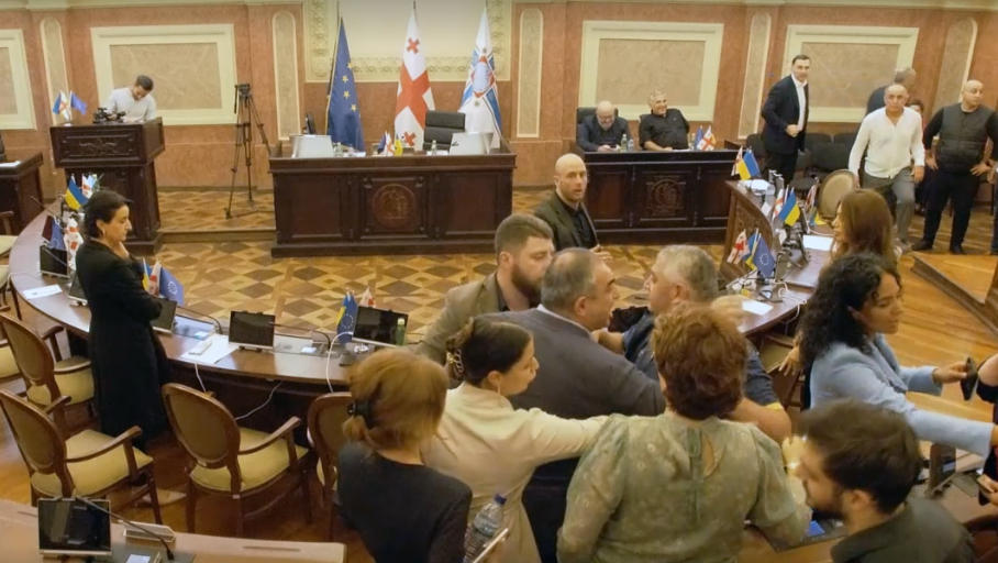 Due to the physical confrontation between the deputies, the session of the Tbilisi City Council was interrupted
