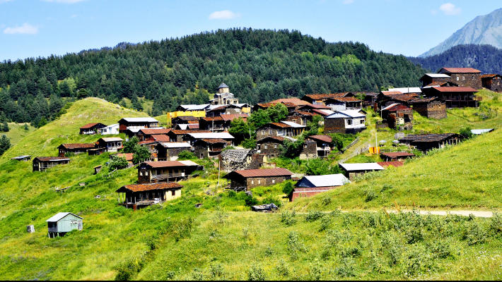 მიმდინარე წლის აგვისტოს მონაცემებით, საქართველოში სოციალური დანამატის პაკეტი, მაღალმთიან დასახლებაში მუდმივად მცხოვრები სტატუსის მქონე 15 472-მა ადამიანმა მიიღო