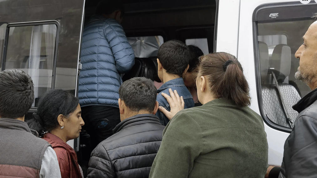 ყარაბაღიდან სომხეთში 13 500-ზე მეტი ადამიანი შევიდა