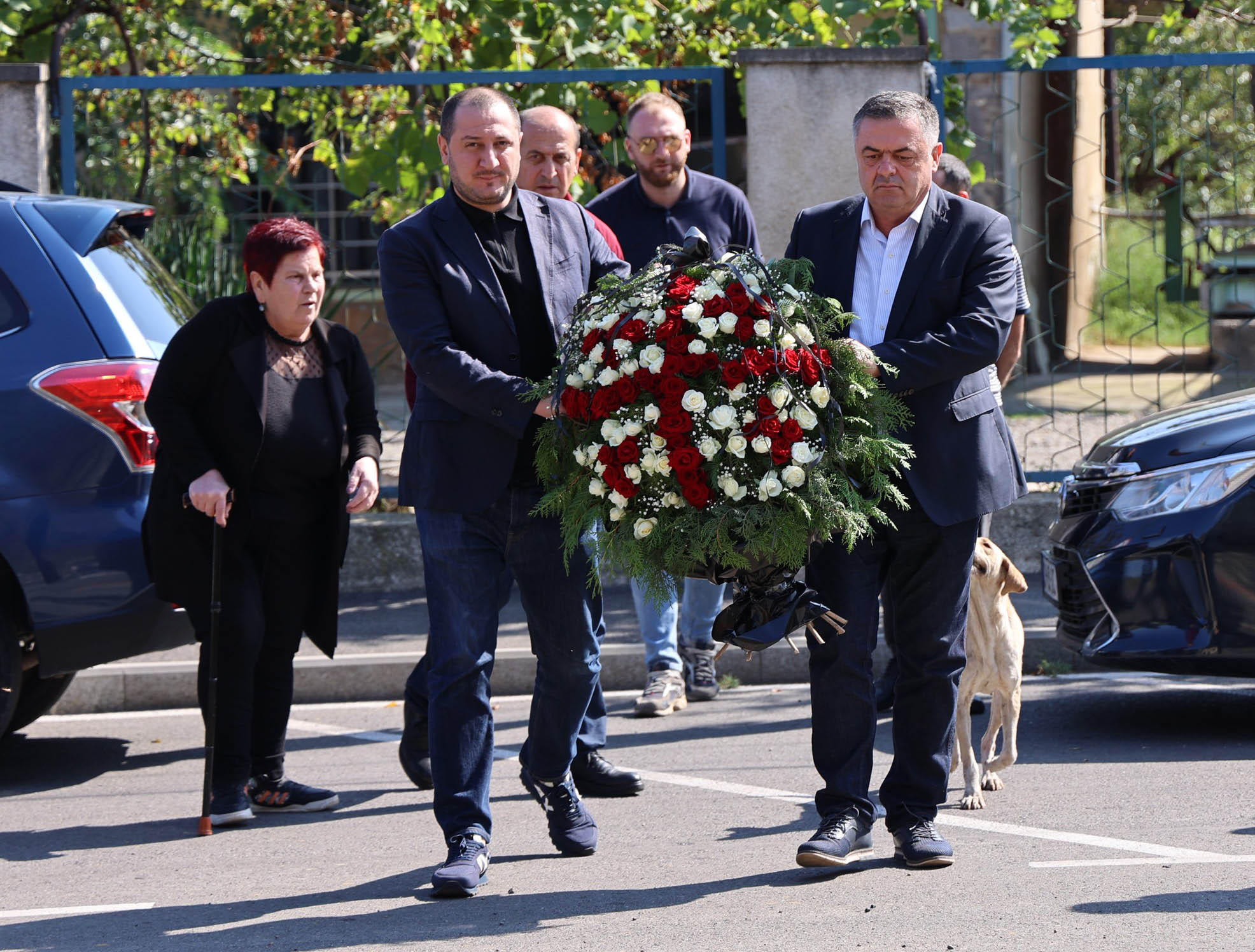 ბოლნისის მერმა საქართველოს ტერიტორიული მთლიანობისთვის დაღუპულთა და უგზო-უკვლოდ დაკარგულთა ხსოვნის მემორიალი გვირგვინით შეამკო