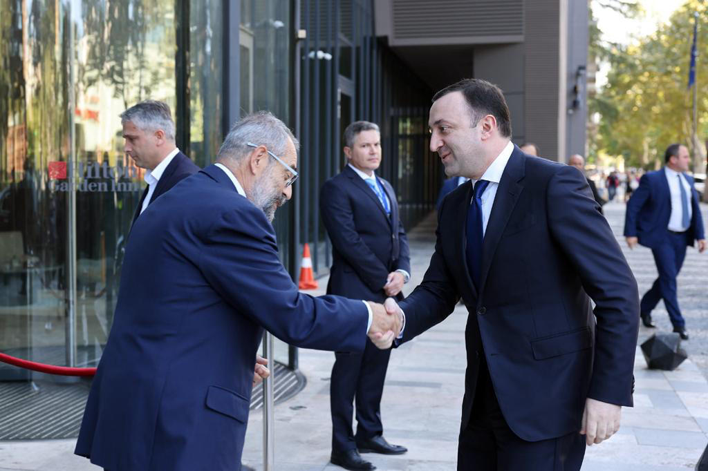 ირაკლი ღარიბაშვილი - ევროკავშირის სადამკვირვებლო მისია ემთხვევა ჩვენს მიზნებს − შევინარჩუნოთ მშვიდობა, დავეხმაროთ ადგილობრივ მოსახლეობას ადმინისტრაციული საზღვრის ორივე მხარეს და გავაჩინოთ ნდობა