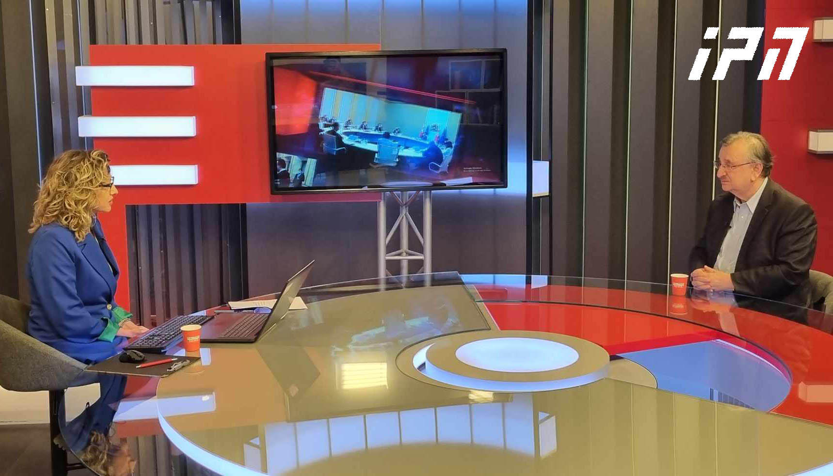 რომან გოცირიძე - გვაქვს ინფორმაცია, რომ ნათია თურნავამ ბანკებისადმი ბრძანება ანგარიშის გაყინვის თაობაზე საღამოს გამოსცა და ფარცხალაძეს ჰქონდა შესაძლებლობა გადაექაჩა თავისი ფული რუსეთში - ხვალ უნდა მივიღო პასუხი, მოასწრო თუ არა ფულის გადატანა