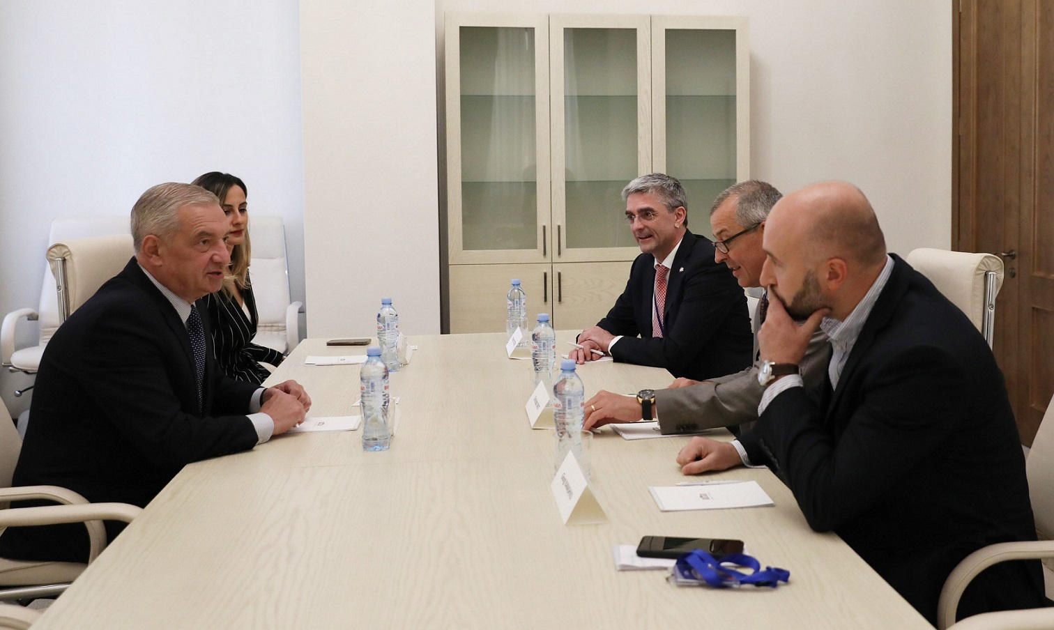 გია ვოლსკი შვეიცარიის საგარეო საქმეთა სამინისტროს კავკასიისა და დასავლეთ ბალკანეთის განყოფილების ხელმძღვანელს შეხვდა