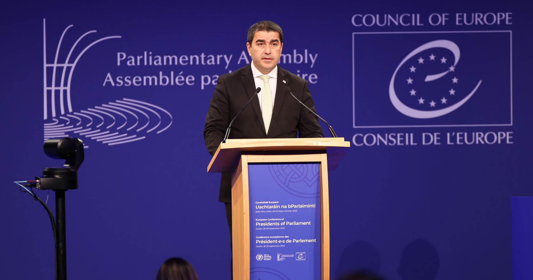 შალვა პაპუაშვილი - საქართველომ უკრაინისადმი სოლიდარობა გამოხატა არა მხოლოდ სიტყვებით, არამედ ძლიერი პოლიტიკური და დიპლომატიური ნაბიჯებითაც - ეს გავაკეთეთ ოკუპაციის, საქართველოს მიწაზე რუსული სამხედროების ყოფნის ფონზე