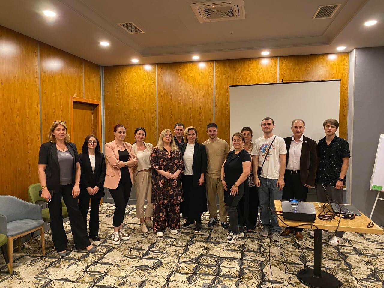 პარტია „ხალხისთვის“ ლიდერმა იმერეთის რეგიონული ოფისი გახსნა