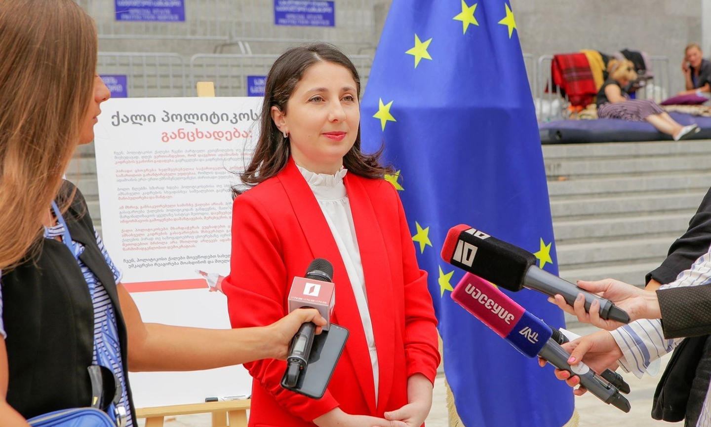 თეონა ჭალიძე - განსაკუთრებულად ტრაგიკულად გამოიყურება „ქართული ოცნების“ 11 წლის იუბილე იმ სოციალური მდგომარეობის ფონზე, რაც გვაქვს