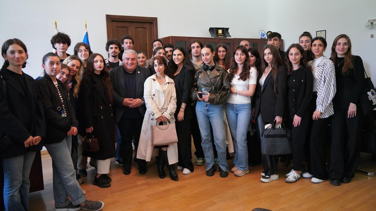 ჯაბა სამუშია მედიცინის ფაკულტეტის პირველკურსელებს შეხვდა