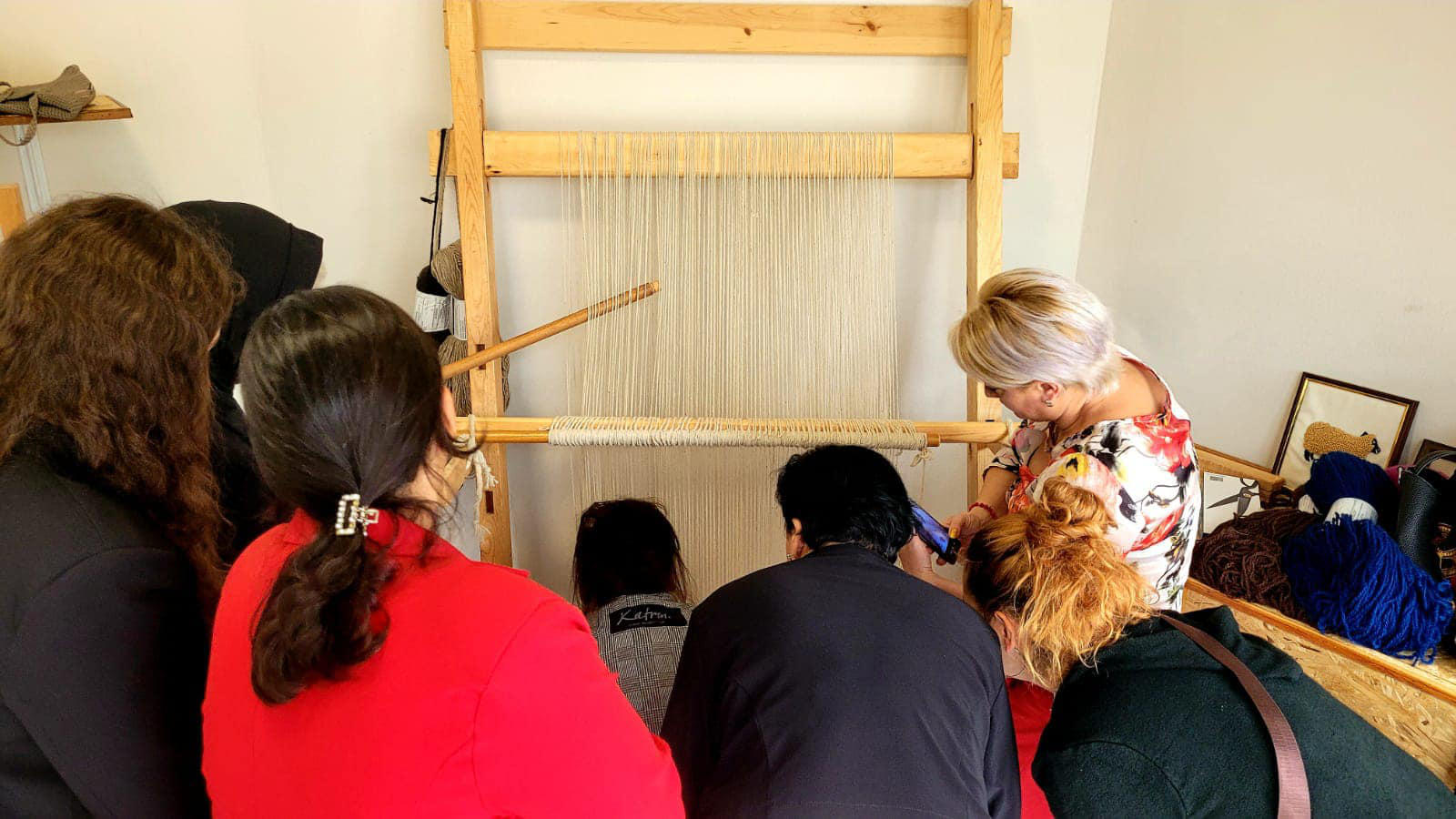 გორში ქართული რეწვის ოსტატის, ნანული აზიკურისა და კერამიკოს, გიორგი ტატულაშვილის მასტერკლასები ჩატარდა