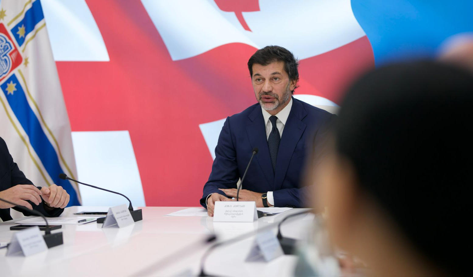 თბილისს მოქმედი კანონის წესით განსაზღვრული გერბი და დროშა ექნება