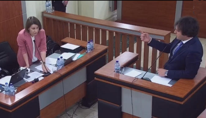 საკონსტიტუციო სასამართლოში, პრეზიდენტის საიმპიჩმენტო წარდგინების განხილვისას, ირაკლი კობახიძესა და თამარ ჩუგოშვილს შორის სიტყვიერი დაპირისპირება მოხდა