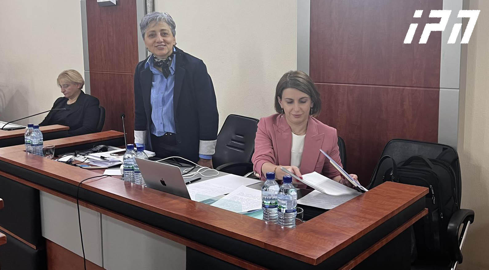 მაია კოპალეიშვილი - ილიას სიტყვები რომ გამოვიყენო, მთავარია მოქმედება - პრეზიდენტმა თქვა, რომ იწყებს შეხვედრებს ევროპელ ლიდერებთან სტატუსის მინიჭების მხარდასაჭერად, ეს არ არის ის, რომ პოლიტიკა შეცვალა ან უნდა შეცვლა, პირიქით მთავრობის პოლიტიკას მხარდაჭერას უცხადებს