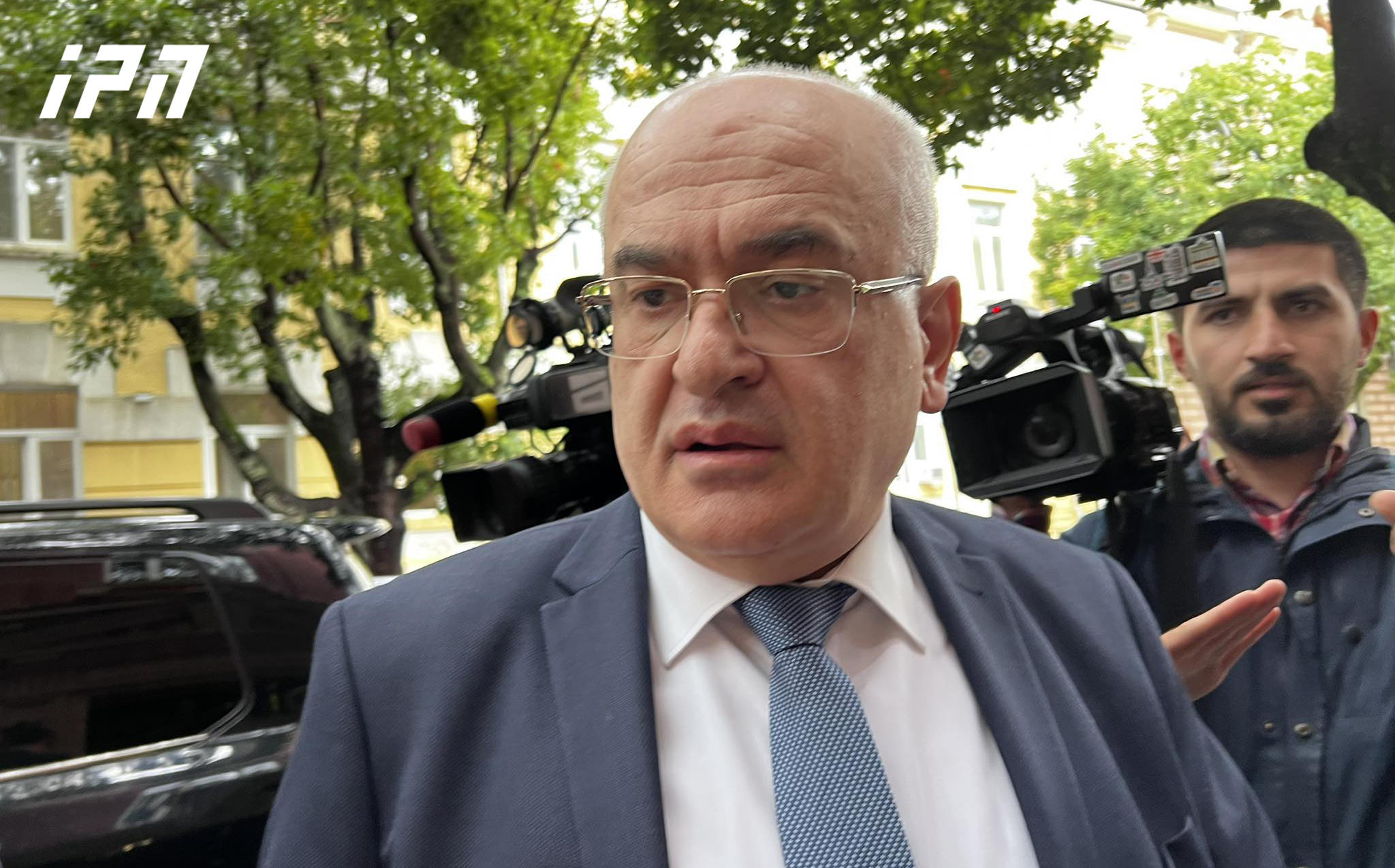 საკონსტიტუციო სასამართლოს თავმჯდომარე - რაიმე ბნელი გადაწყვეტილების მიღება რომ გვნდომებოდა, ამ სხდომას საერთოდ არ ჩავატარებდით, სასამართლოს შეეძლო, დახურულ კარს მიღმა მიეღო გადაწყვეტილება