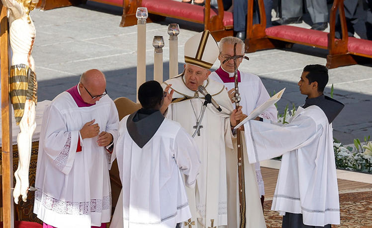 ვატიკანში კათოლიკური ეკლესიის სინოდის სხდომა გაიხსნა - რომის პაპის შეფასებით, შეხვედრები რომის კათოლიკური ეკლესიისთვის სავარაუდოდ, რევოლუციური შედეგებით დასრულდება