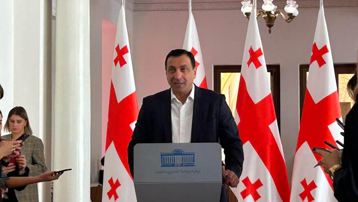 ლევან ბეჟაშვილი - ირაკლი კობახიძის განცხადება მოდელირებულ ქრონიკას ჰგავს და ამ მხრივ სერიოზული პანიკა და სერიოზული განცხადების გაკეთება არ მიმაჩნია მართლზომიერად