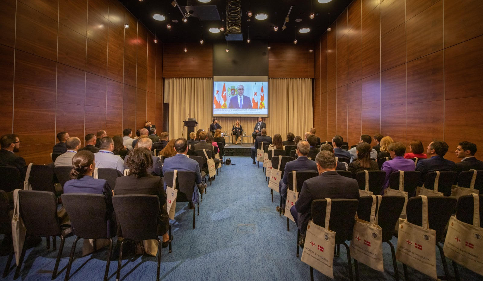 თავდაცვის სამინისტრომ უმასპინძლა კონფერენციას - „საქართველო და დანია: ორი პატარა სახელმწიფო ცვალებად მსოფლიოში“