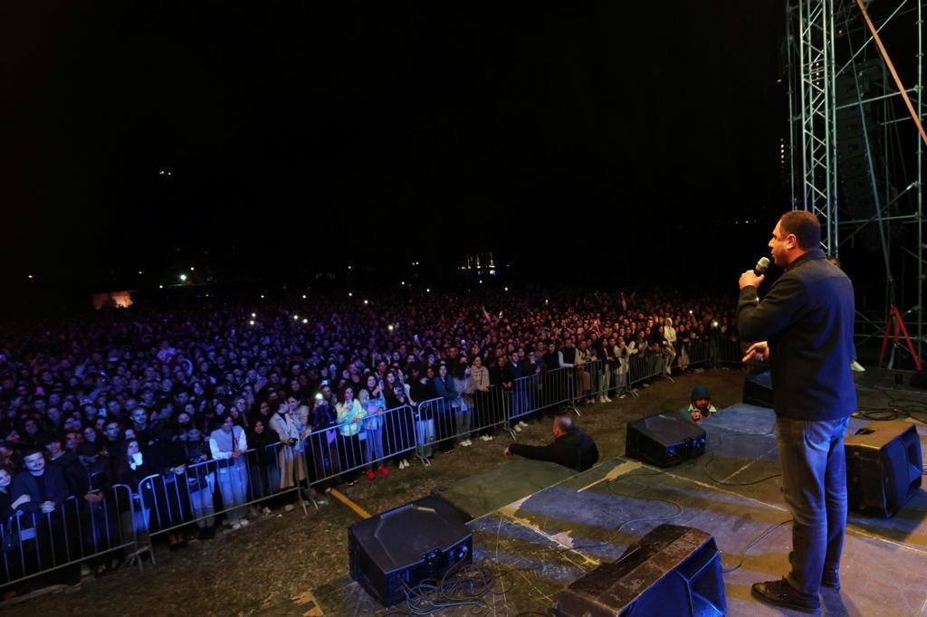 გიორგი ამილახვარმა თბილისის სახელმწიფო უნივერსიტეტის პირველკურსელთა მისასალმებელ ღონისძიებაში მიიღო მონაწილეობა