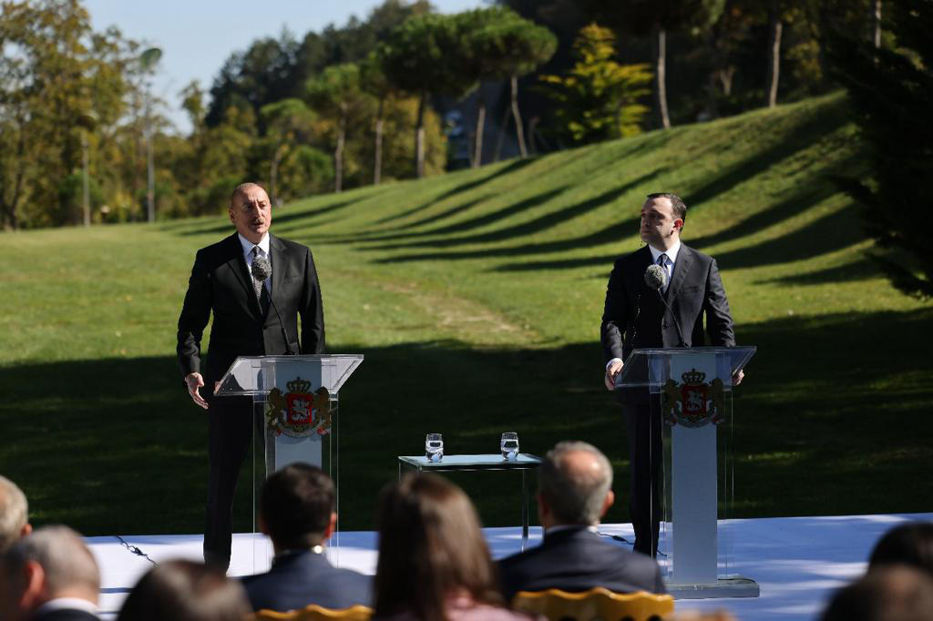 ილჰამ ალიევი - სამხრეთ კავკასიას სჭირდება მშვიდობა - მადლობას ვუხდი პრემიერს, რომ გვთავაზობს ფასილიტატორის როლს, თუ სომხეთი თანხმობას განაცხადებს, მყისიერად დავიწყებთ ორმხრივ და სამმხრივ შეხვედრებს საქართველოში