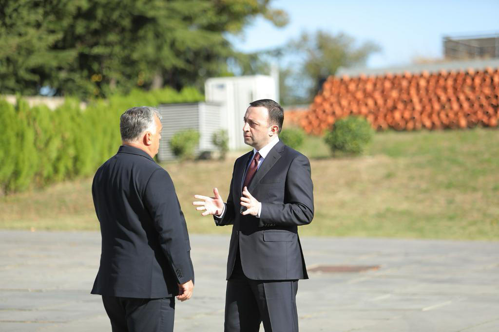 ირაკლი ღარიბაშვილი ვიქტორ ორბანს - თქვენ ხართ ჩვენი ქვეყნისა და ხალხის ნამდვილი მეგობარი, ჩვენი ქვეყნის ევროინტეგრაციის, სუვერენიტეტისა და ტერიტორიული მთლიანობის ძლიერი მხარდამჭერი