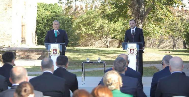 ვიქტორ ორბანი - ეკონომიკაში თქვენ განვითარების ძალიან მაღალი მაჩვენებლები გვანახეთ და ინარჩუნებთ უკვე რამდენიმე წელია, საქართველოს დაახლოება ევროკავშირთან გაცილებით მარტივი უნდა იყოს