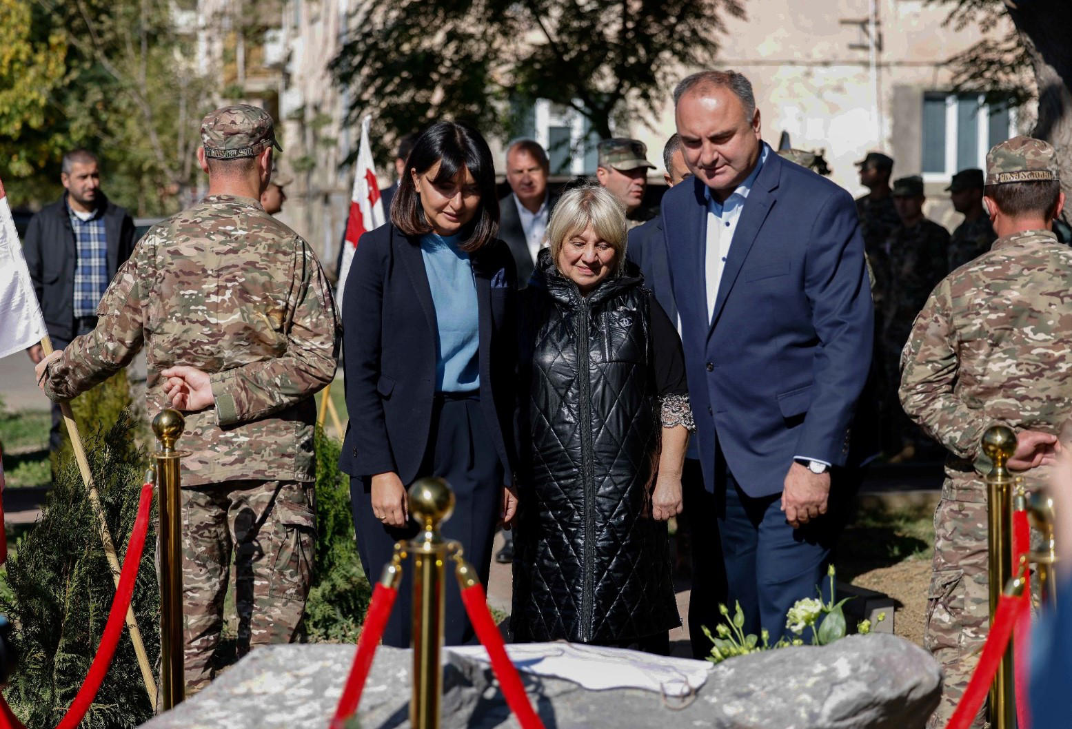 რუსთავში, სამშვიდობო მისიის დროს დაღუპული მიხეილ ნარინდოშვილის მემორიალი გაიხსნა