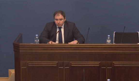 ნიკოლოზ სამხარაძე - ისრაელის ელჩი წარდგება საჯარო მოხსენებით და შემდეგ, როგორც ჩვენი პრაქტიკა არის ხოლმე, დავხურავთ სხდომას კითხვა-პასუხის რეჟიმისთვის