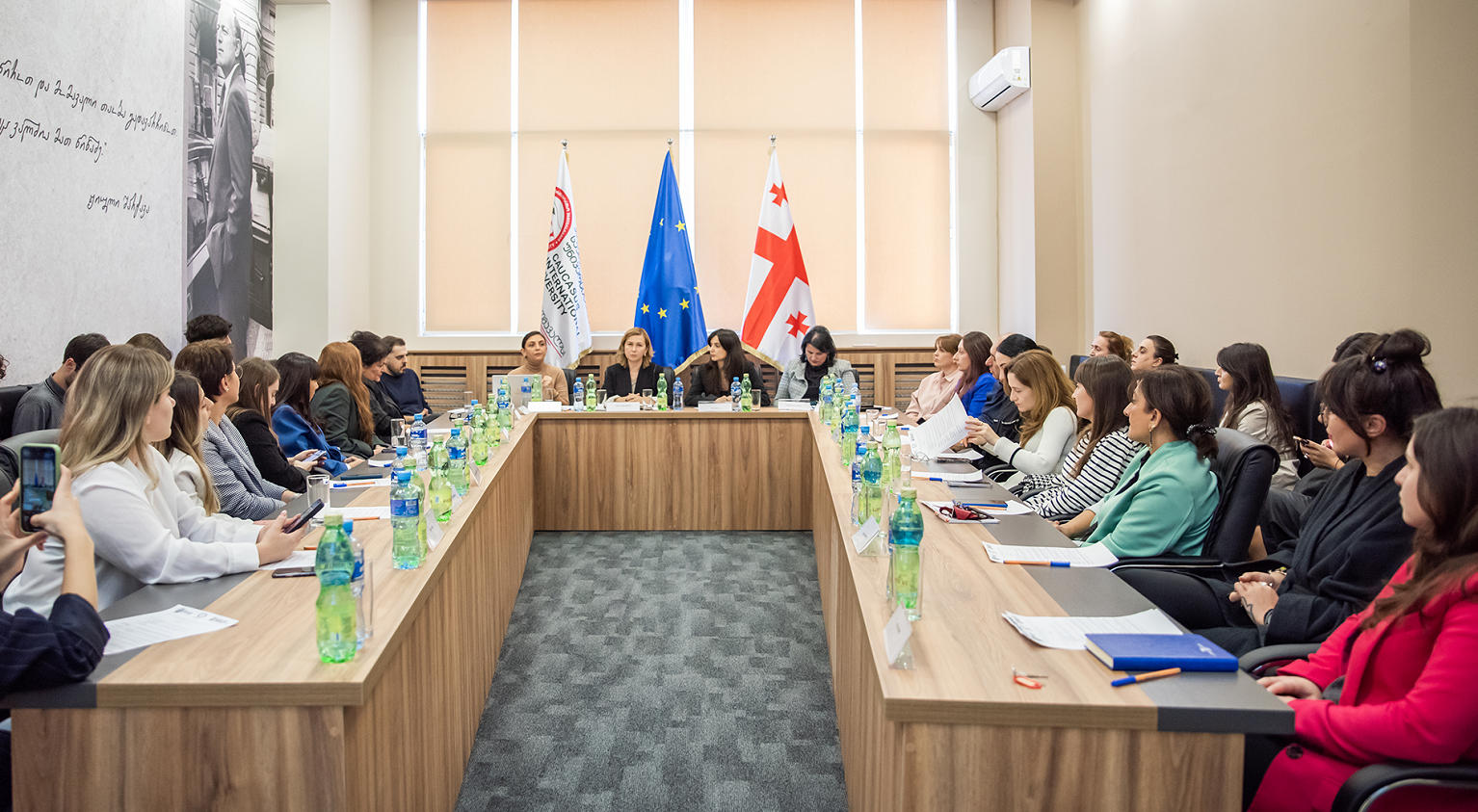 კავკასიის საერთაშორისო უნივერსიტეტში, სამუშაო შეხვედრა გაიმართა თემაზე: „უნარები დასაქმებისთვის“