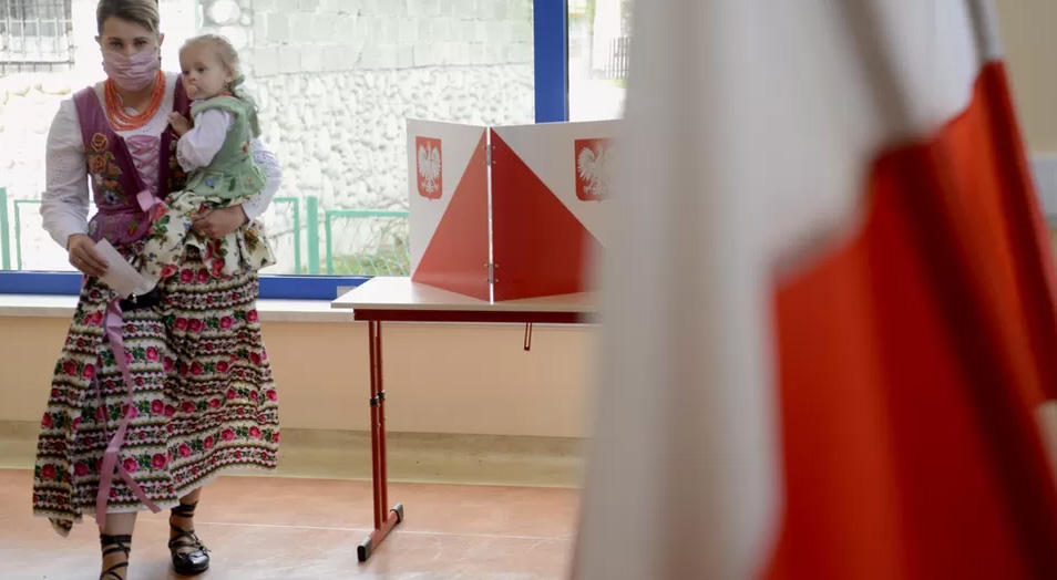 პოლონეთში საპარლამენტო არჩევნები იმართება