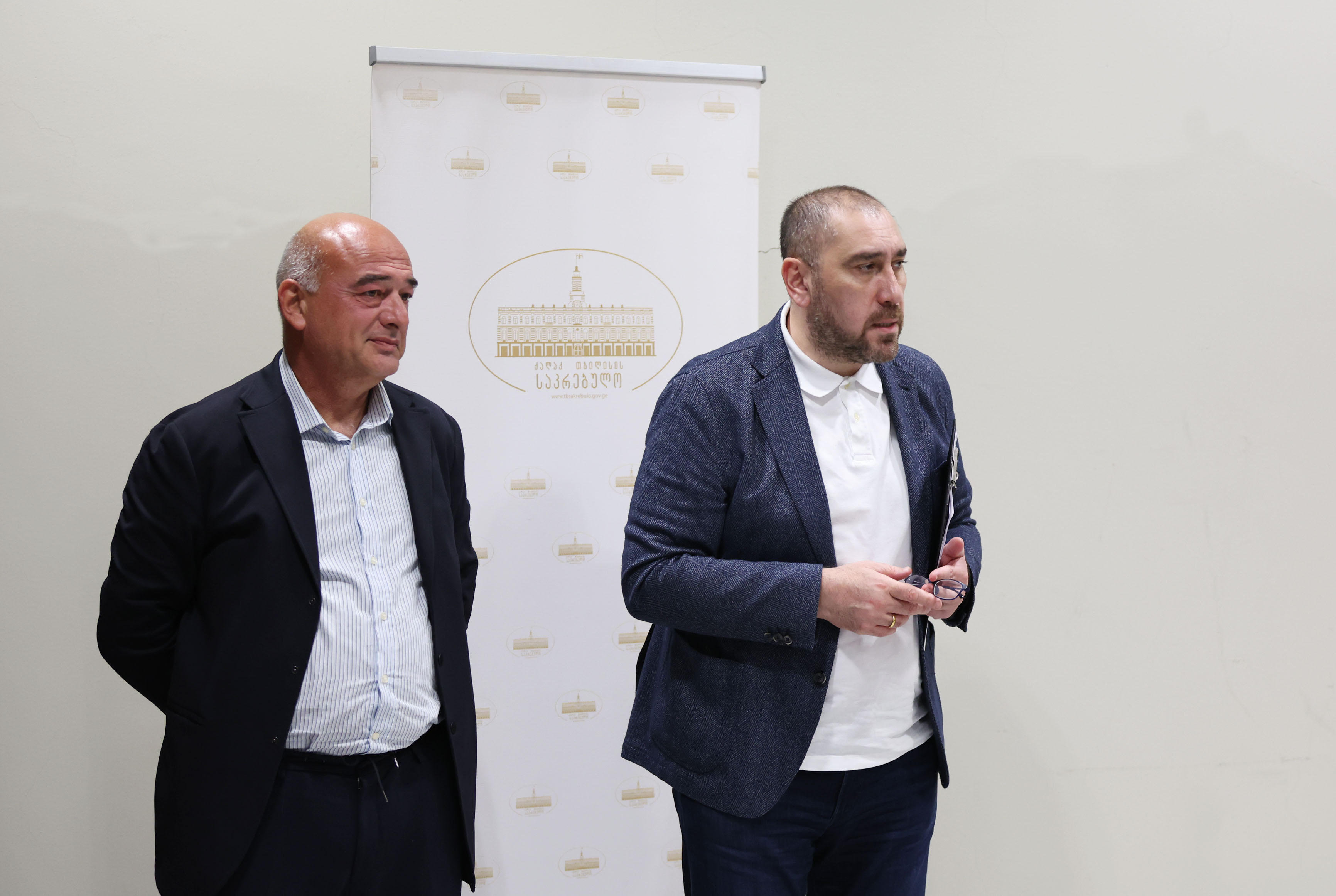 ზურაბ აბაშიძემ და გიორგი ახვლედიანმა საზოგადოებას ერთი წლის საქმიანობის ანგარიში წარუდგინეს