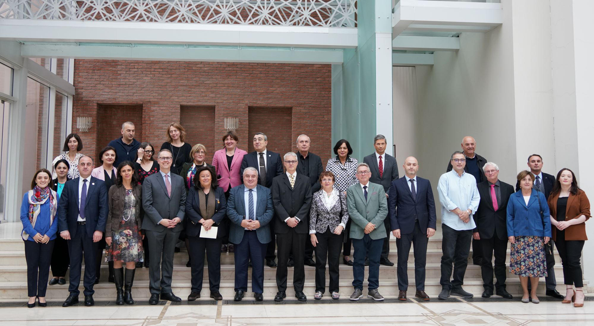 ჯაბა სამუშიამ ზაარლანდის უნივერსიტეტის პროფესორები დააჯილდოვა