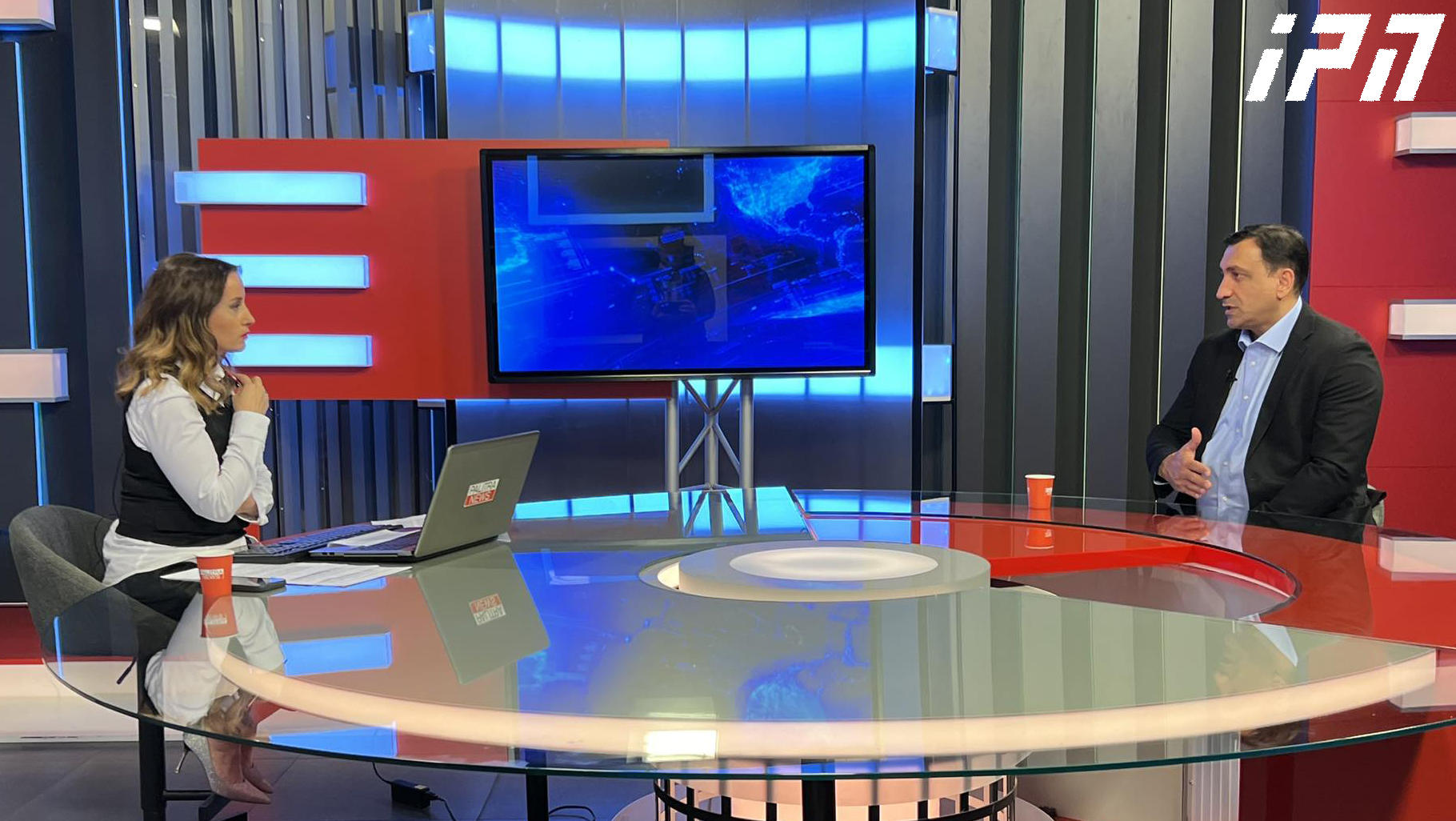 ლევან ბეჟაშვილი კეზერაშვილთან შეხვედრაზე - ჩვენ კონსულტაციებს ვმართავდით იმ ბიზნესის წარმომადგენლებთან, რომლებიც  საქართველოში ოპერირებენ - მაქსიმალური კონსოლიდაცია, რესურსების და ძალების მობილიზება გვჭირდება, რომ გამარჯვებისთვის ვიბრძოლოთ