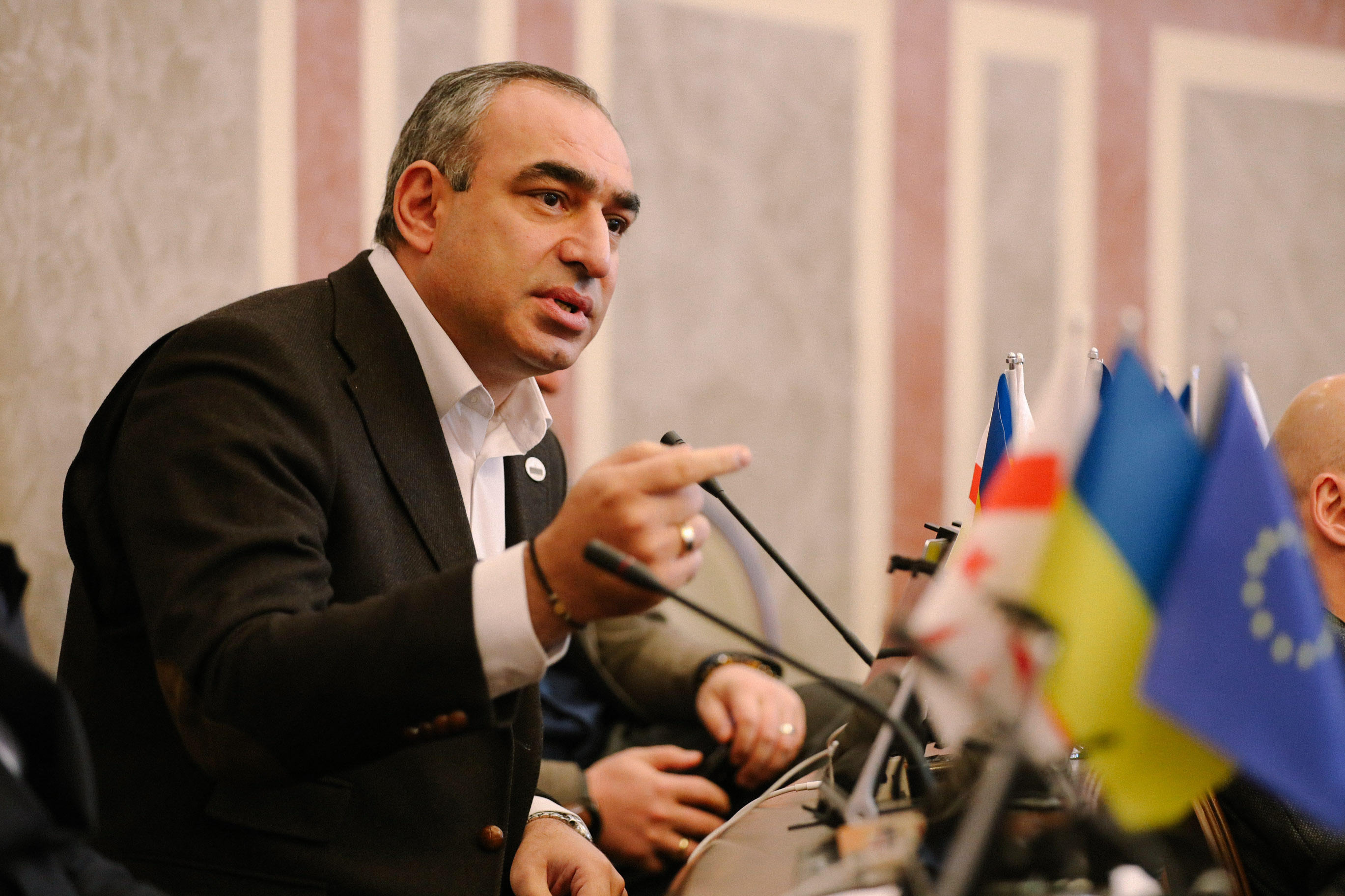 ვლადიმერ ბოჟაძე - საქართველოს კონსტიტუციის დარღვევა არავის ეპატიება