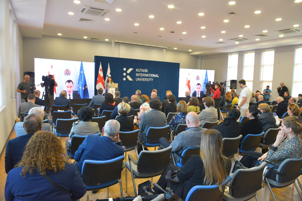 გიორგი ამილახვარმა ქუთაისის საერთაშორისო უნივერსიტეტის მიერ ორგანიზებული KIUInnovate-ის საერთაშორისო ბიზნეს ფორუმი გახსნა