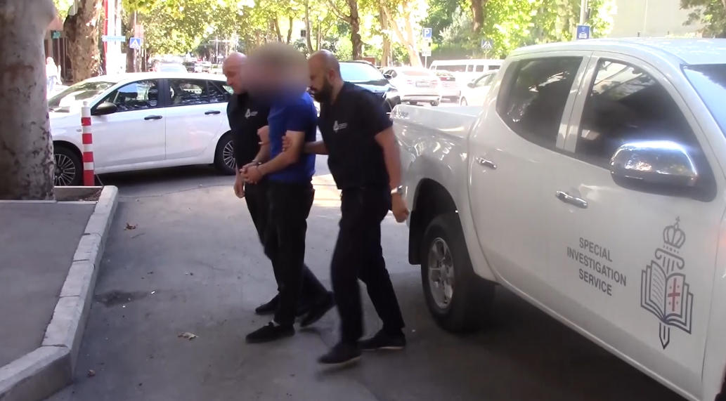 სპეციალურმა საგამოძიებო სამსახურმა, პირადი ცხოვრების ამსახველი 300-ზე მეტი ფაილი ამოიღო და დანაშაულში 14 პირი ამხილა
