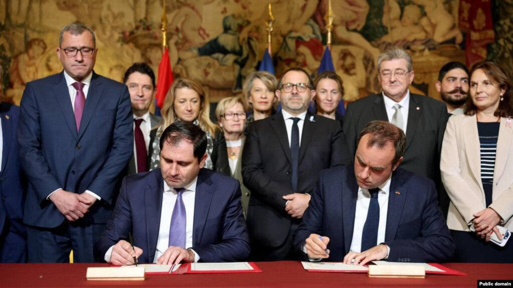 საფრანგეთი სომხეთისთვის იარაღის მიყიდვას ადასტურებს