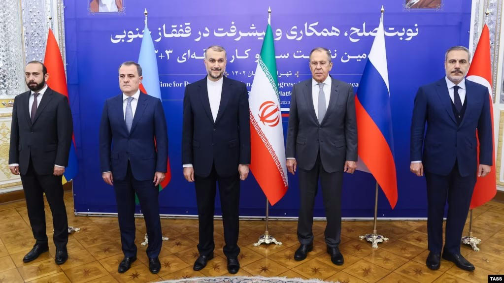 „3+3“ ფორმატის შეხვედრის მონაწილეები - პლატფორმა ღიაა საქართველოსთვის