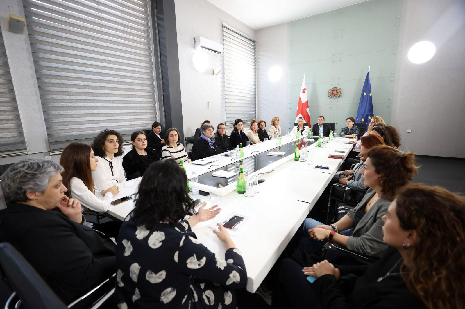 გიორგი ამილახვარმა მოსწავლეების მშობლებთან ზოგადი განათლების საფეხურზე არსებული გამოწვევები და სამომავლო გეგმები განიხილა