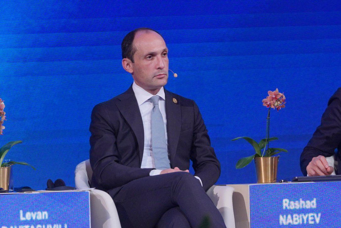 ლევან დავითაშვილმა „აბრეშუმის გზის ფორუმზე" „შუა დერეფნის" განვითარების პერსპექტივებსა და ამ კუთხით საერთაშორისო თანამშრომლობის საკითხებზე ისაუბრა