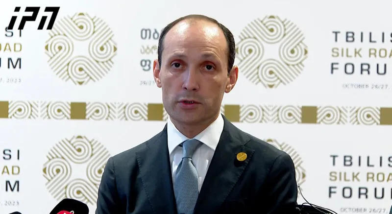 ლევან დავითაშვილი მედიას - არ გაინტერესებთ მნიშვნელოვანი ფორუმი და ეკონომიკური თანამშრომლობის პერსპექტივები, გინდათ სკანდალის შექმნა - ყველა პლატფორმაზე მივიღებთ მონაწილეობას, სადაც საქართველოს ინტერესების გამოხატვას შევძლებთ