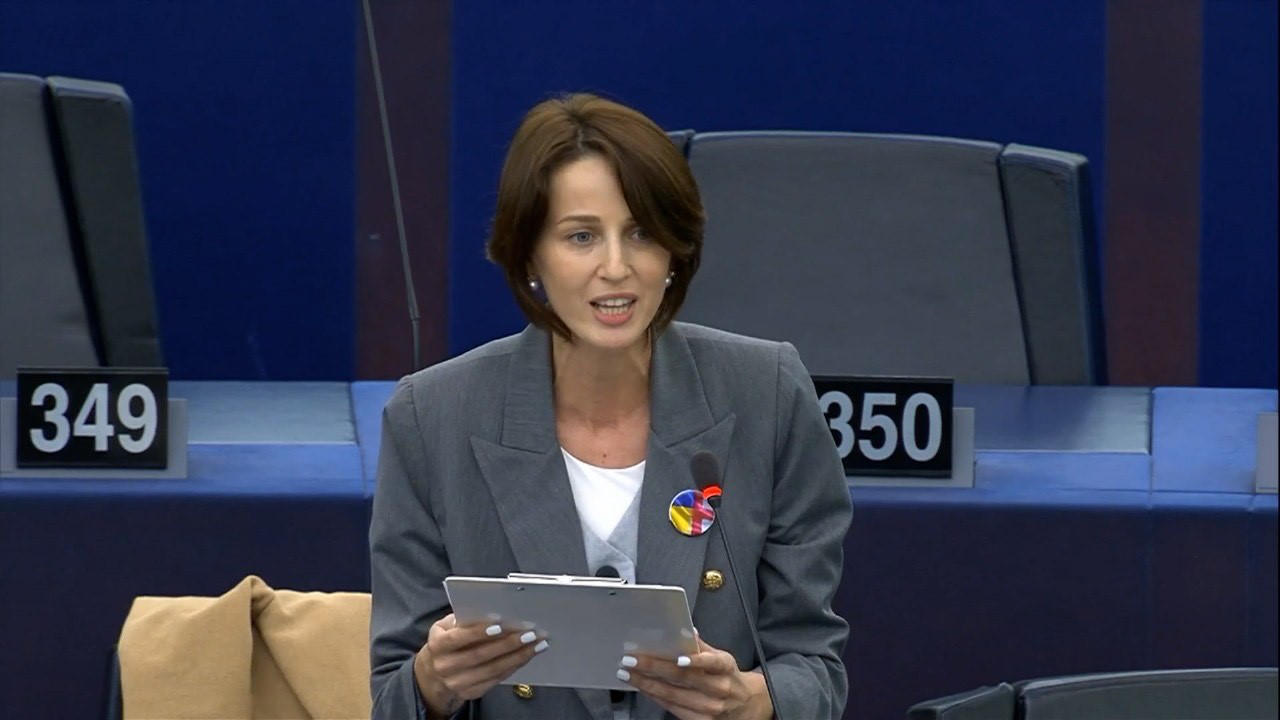 სტრასბურგში, ევროპის საბჭოს თვითმმართველობათა და რეგიონული კონგრესის რიგით 45-ე სესიაზე „ნაციონალური მოძრაობის“ პოლიტსაბჭოს თავმჯდომარის მოადგილე თათია ნიკოლაშვილი სიტყვით გამოვიდა