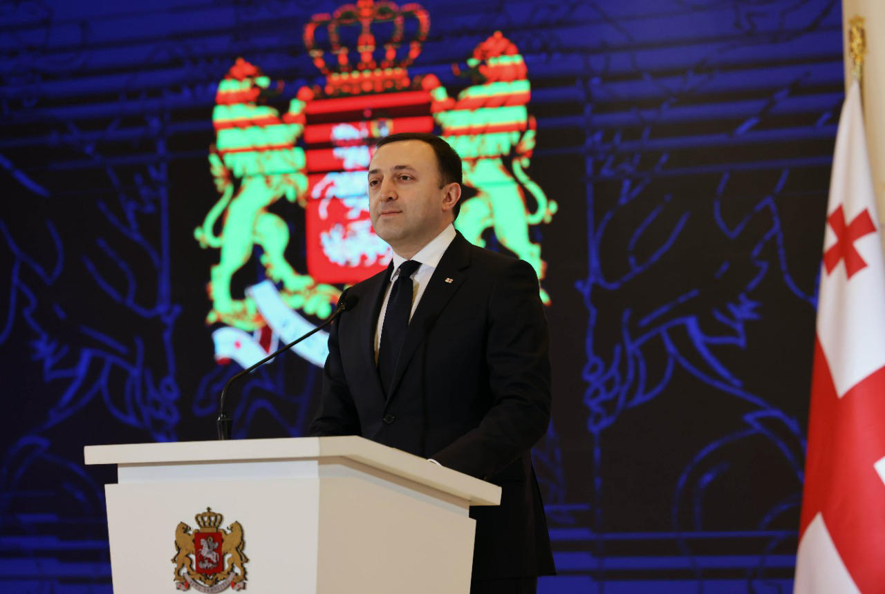 პრემიერი - 13 ნოემბერი თითოეული ქართველისათვის რწმენის, ერთიანობის, სამშობლოსათვის თავდადების დღეა - თითქმის 800 წელი გავიდა იმ დღიდან, როდესაც 100 ათასმა ქართველმა საკუთარი სიცოცხლე გაიღო სარწმუნოების დასაცავად